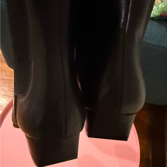 Madden Girl Fionna Chelsea Ankle Boot - Picture 3 of 3